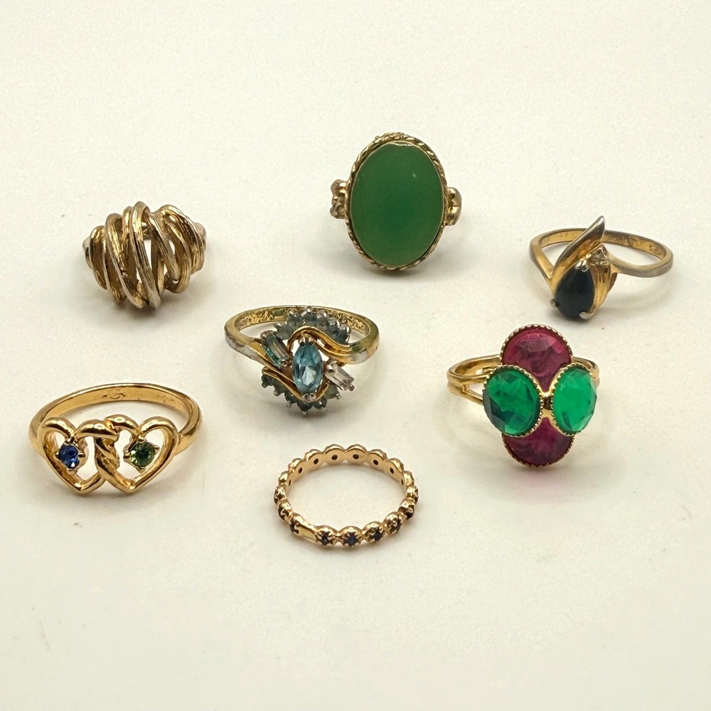 Vintage Costume Jewelry Ring Lot 7pc Gold Tone Rhinestone Heart Cocktail READ